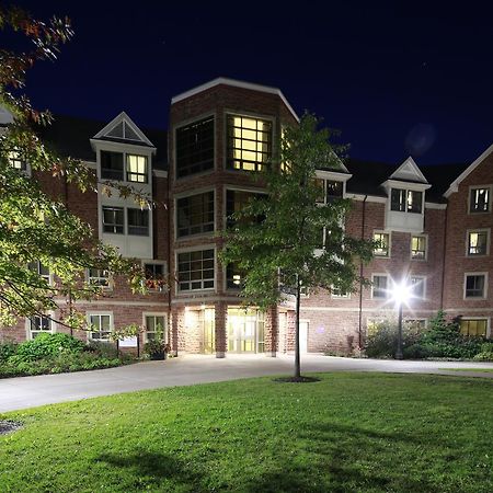 סאקוויל Mount Allison Summer Accommodations מראה חיצוני תמונה